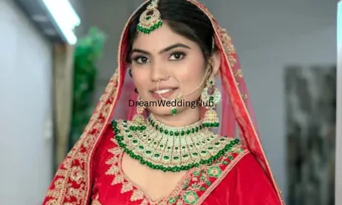 Friends makeup studio